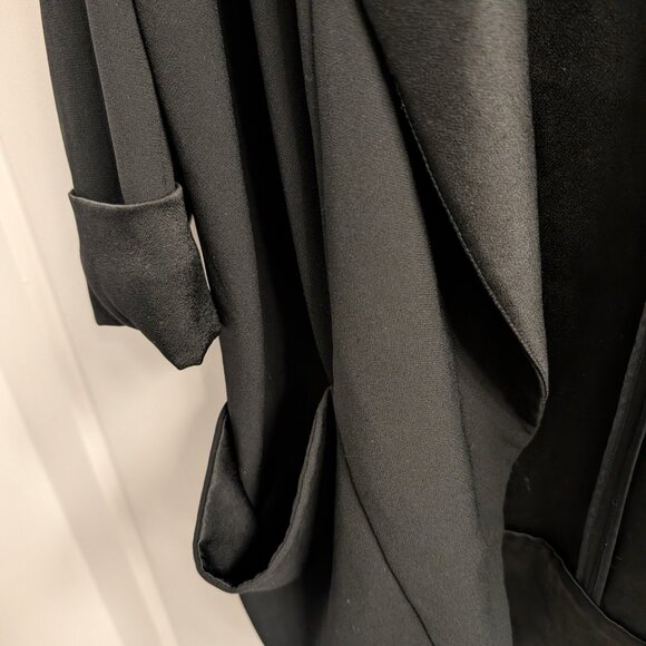 Aritzia Wilfred chevalier jacket/blazer - size 4. - Picture 3 of 6